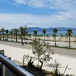 Vila Genos Lungomare