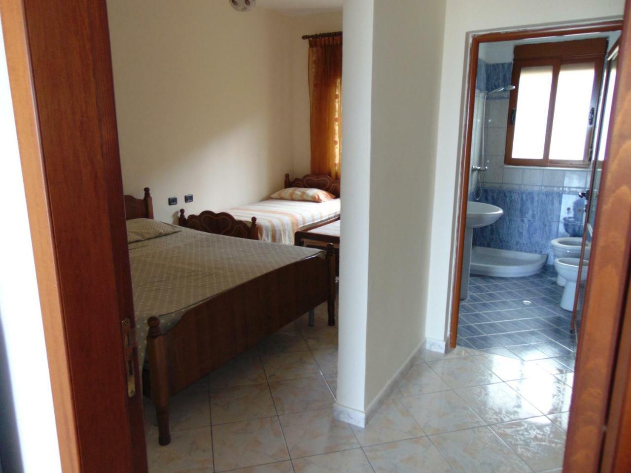 Apartahotel Vila Genos Lungomare Vlorë
