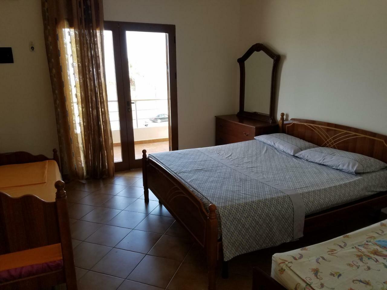 Vila Genos Lungomare Vlorë