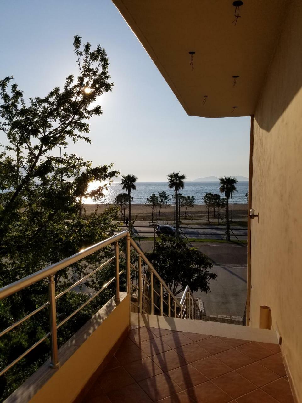Hotel apartamentowy Vila Genos Lungomare Wlora